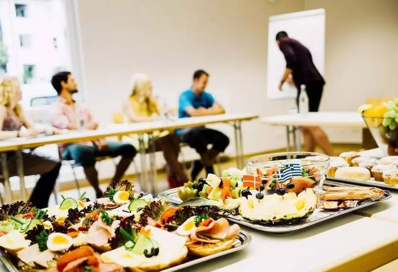 Djh Jugendherberge Augsburg   Hostel