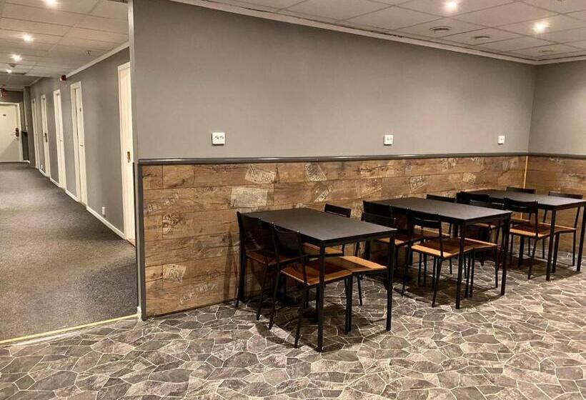 Grad Hotel And Hostel