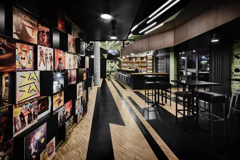 客栈  Generator Hamburg