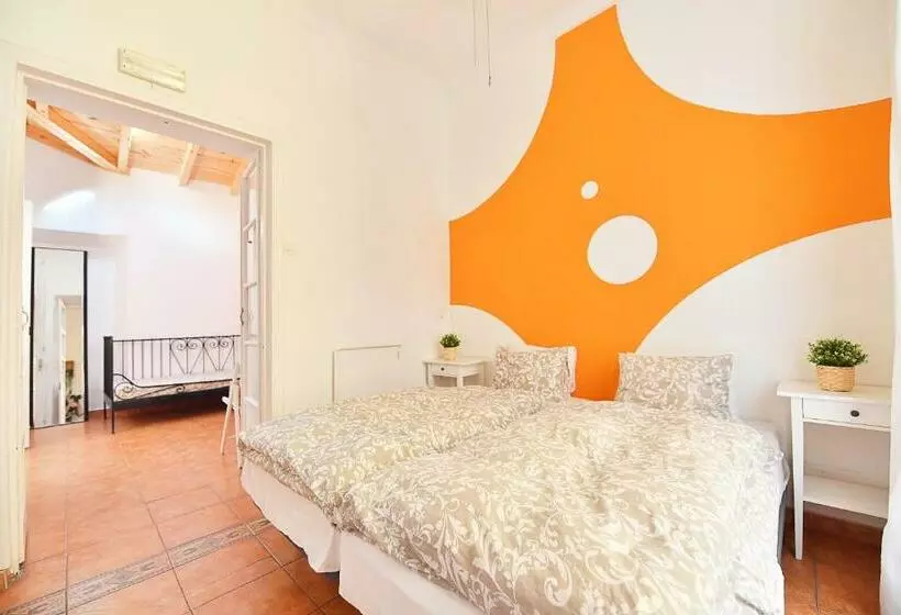 Hostelli La Casa Mata Central