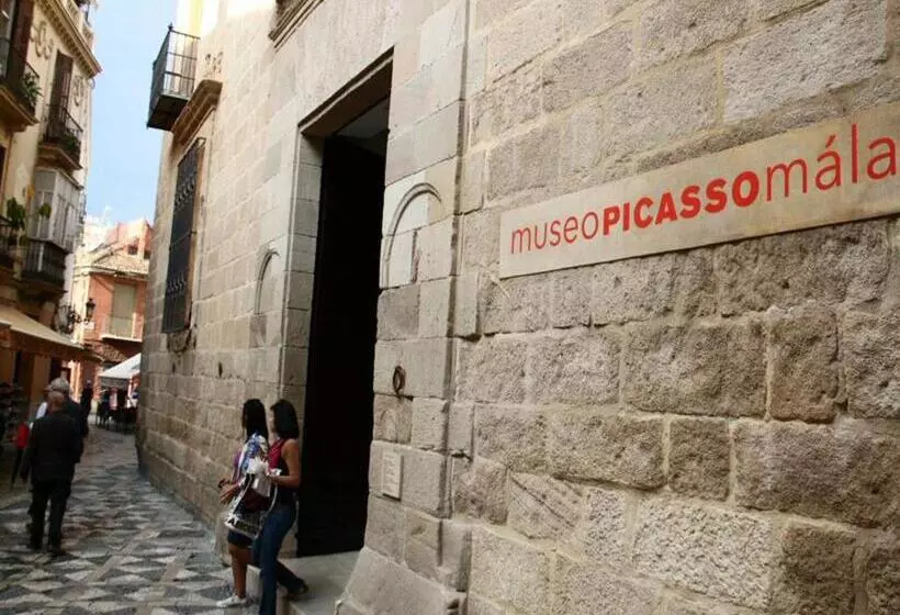 Hostelli La Casa Mata Central