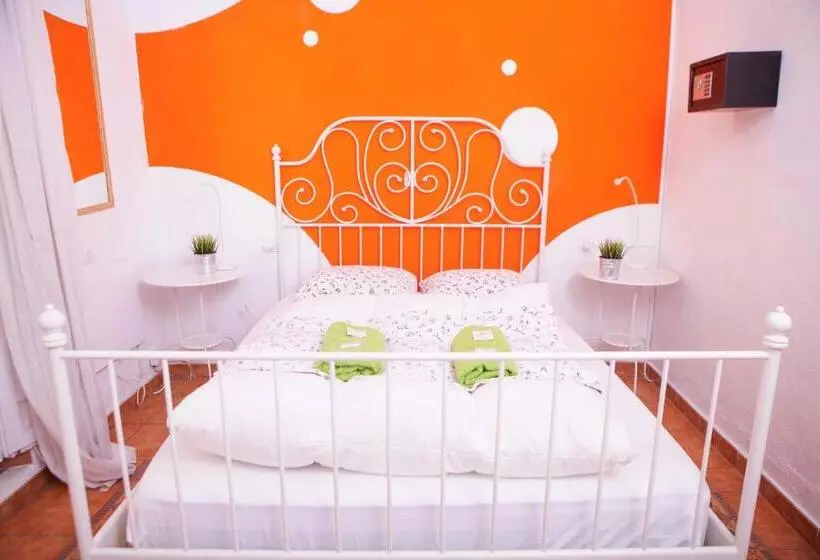 Hostelli La Casa Mata Central