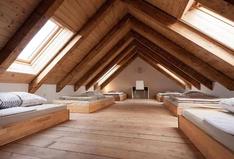 Hostel Situla
