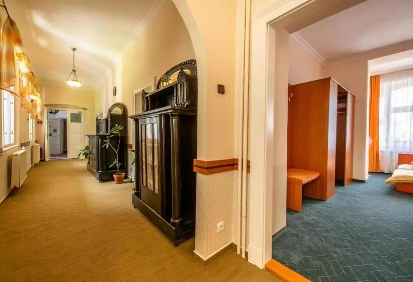 Szálloda Arcus Garden