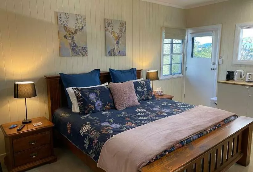 Aamiaismajoitus (B&B) Hideaway On Hume #3