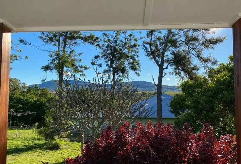 Aamiaismajoitus (B&B) Hideaway On Hume #3