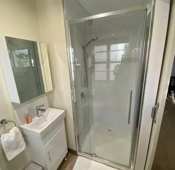 Aamiaismajoitus (B&B) Hideaway On Hume #3