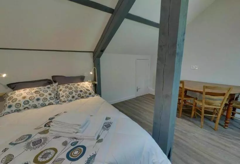 Aamiaismajoitus (B&B) Moulin De Parayre