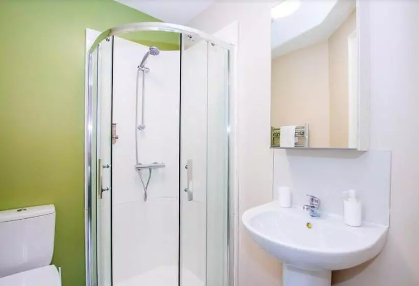 تختخواب و صبحانه Quay 8