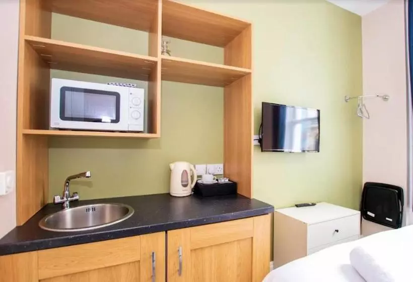 تختخواب و صبحانه Quay 8