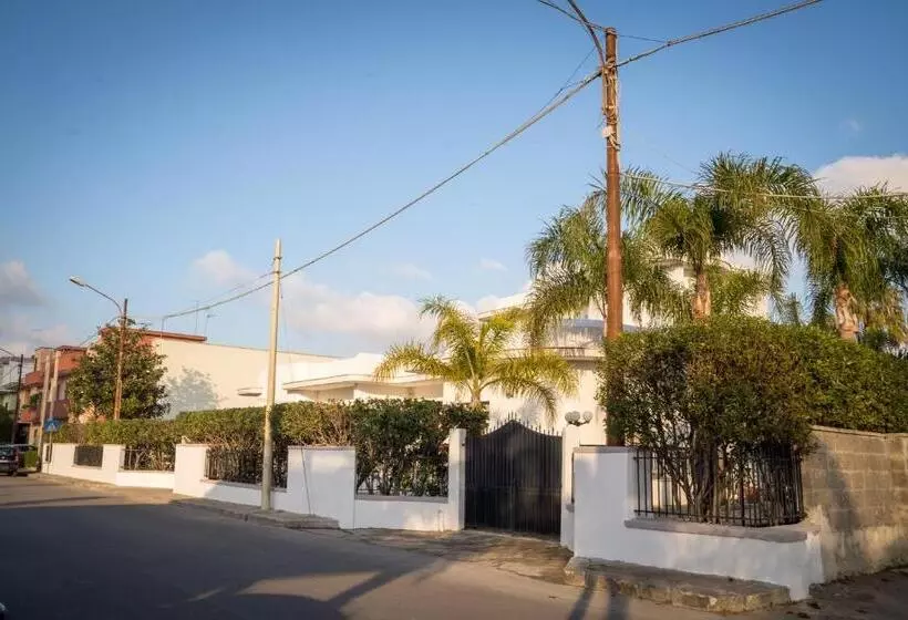 تختخواب و صبحانه Villa Chiara