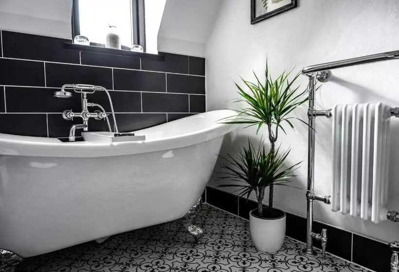 Aamiaismajoitus (B&B) White Rose Tower