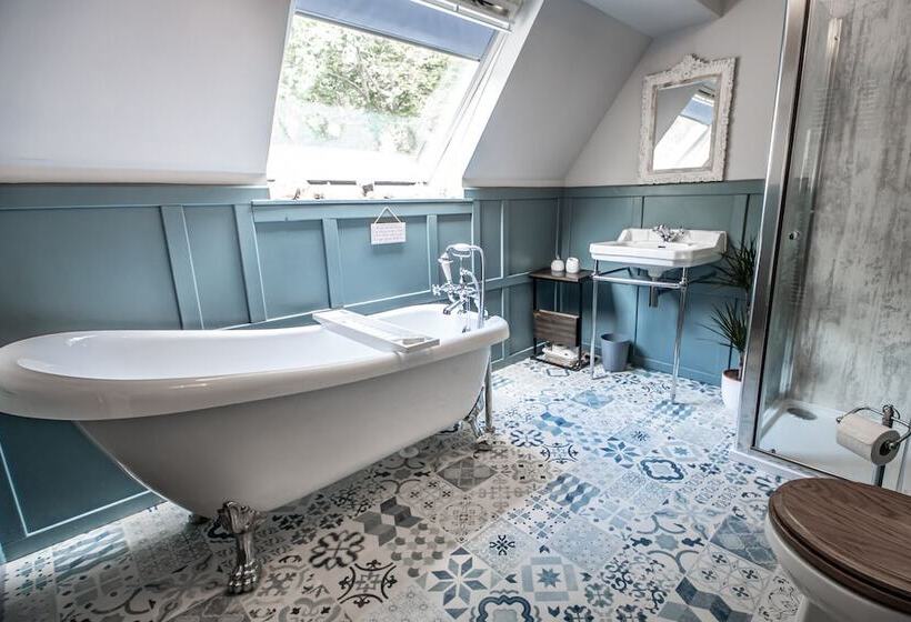 민박 White Rose Tower