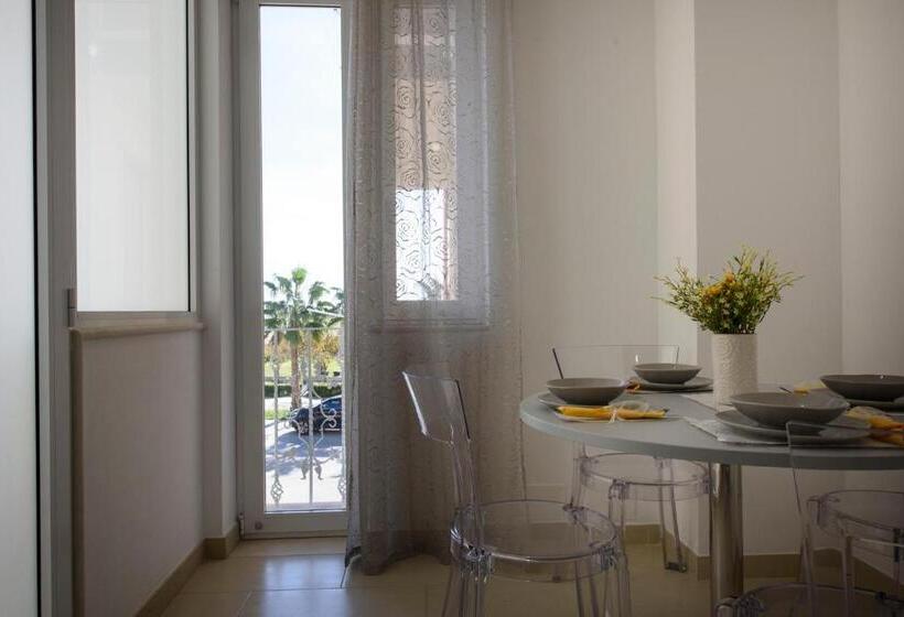 Madagì Beachfront Apartments