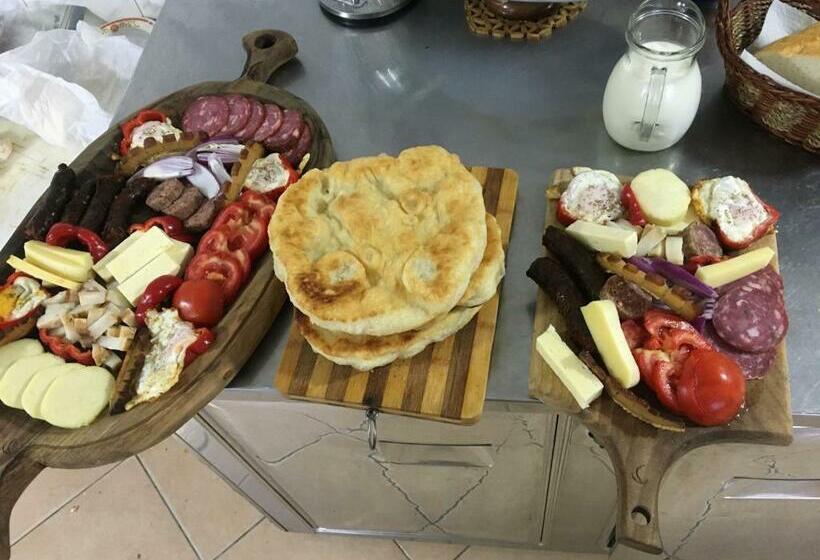 ペンション Cazare Luxandra