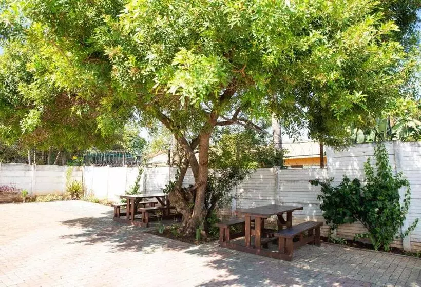 ペンション M N M Guesthouse Polokwane Central