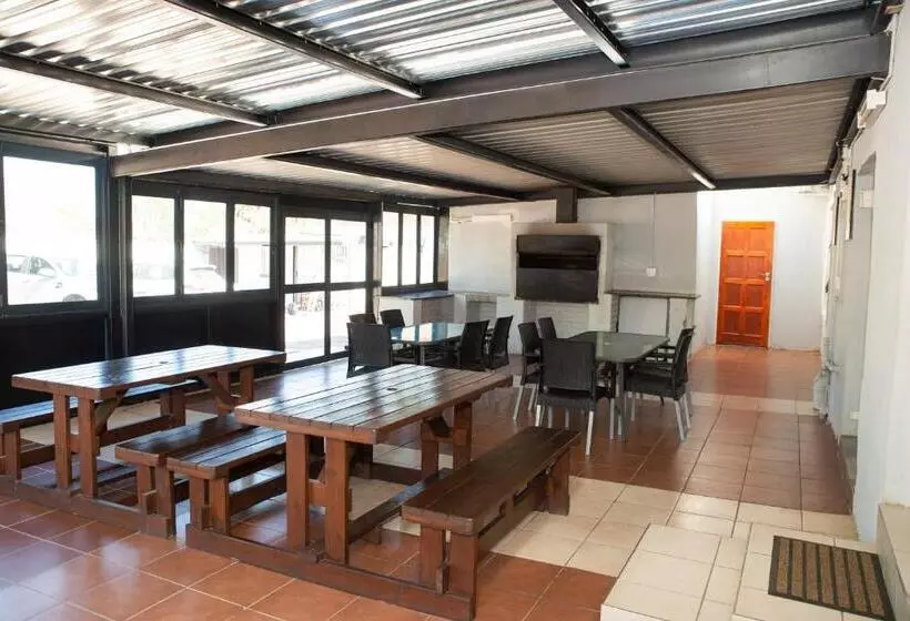 ペンション M N M Guesthouse Polokwane Central