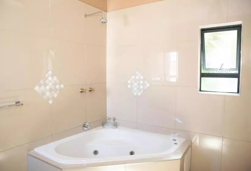 ペンション M N M Guesthouse Polokwane Central