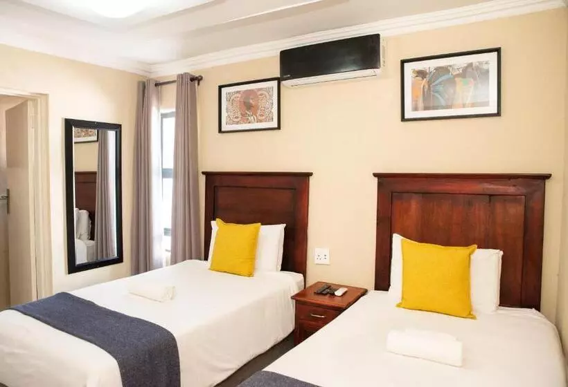 ペンション M N M Guesthouse Polokwane Central