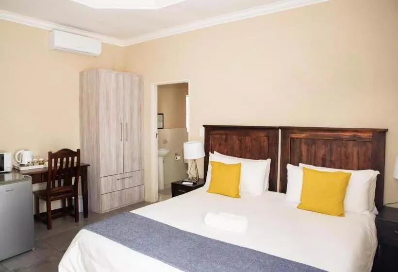 ペンション M N M Guesthouse Polokwane Central