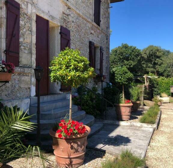 Bed and Breakfast La Maison Des Ateliers