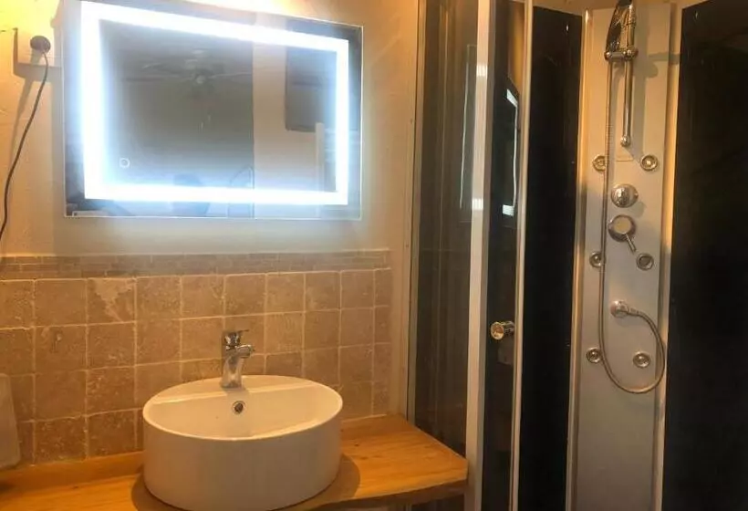 Aamiaismajoitus (B&B) La Maison Des Ateliers