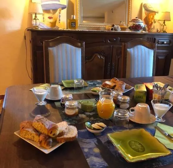 Aamiaismajoitus (B&B) La Maison Des Ateliers