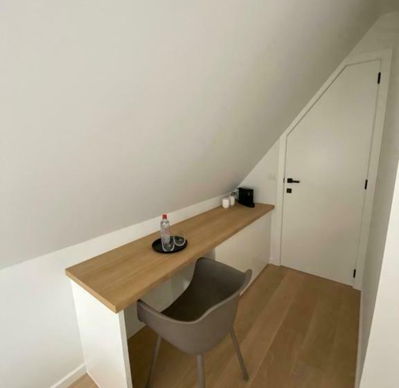 تختخواب و صبحانه Les Cigognes