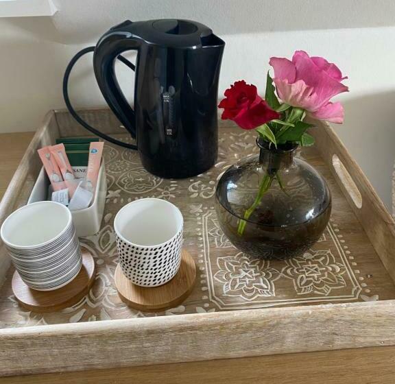 تختخواب و صبحانه Les Cigognes