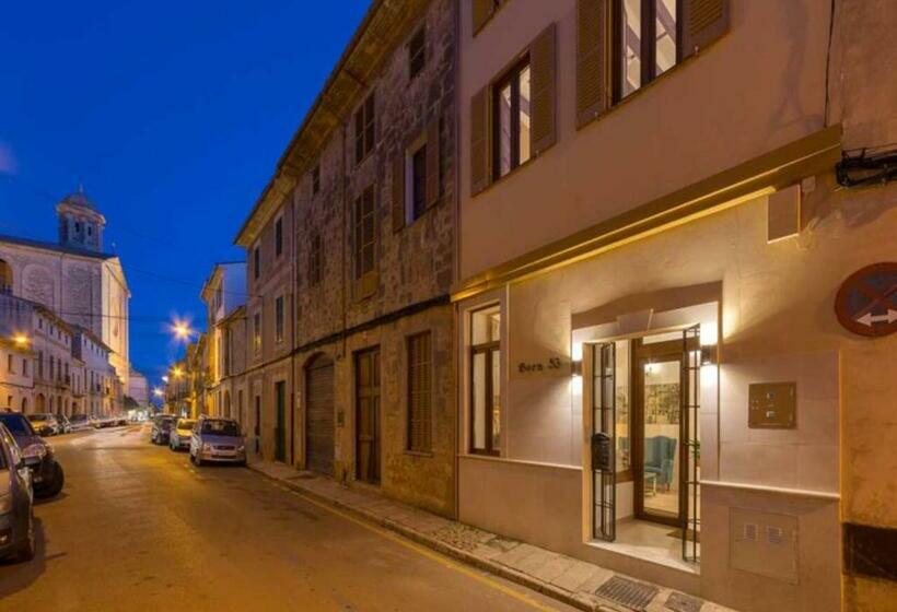 Boutique Hostal Born53 Im Stadtkern Von Llucmajor, Mallorca