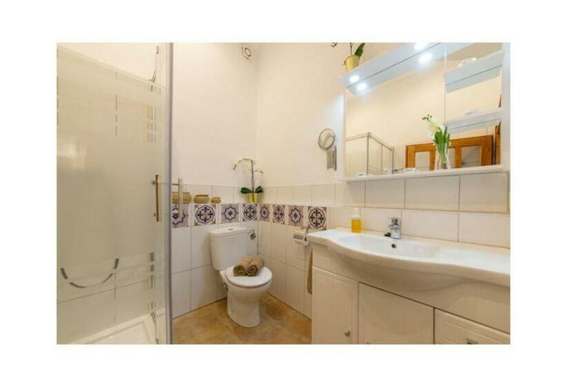 Boutique Hostal Born53 Im Stadtkern Von Llucmajor, Mallorca