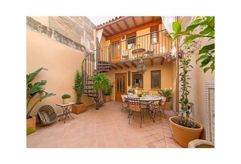 Boutique Hostal Born53 Im Stadtkern Von Llucmajor, Mallorca