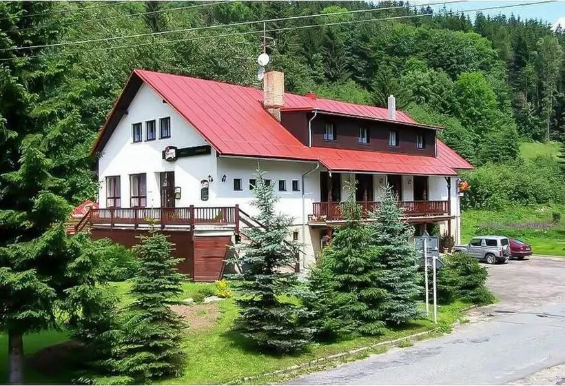 ホテル Zdobnice