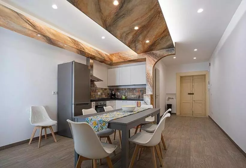 Majatalo Mola’s Square House