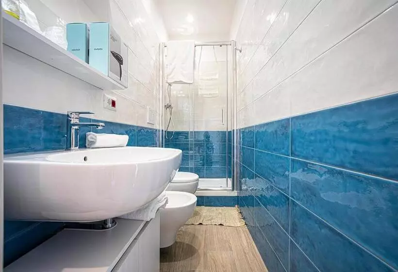 Majatalo Mola’s Square House