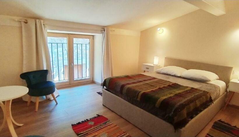 مبيت وإفطار Au Bord Du Verdus