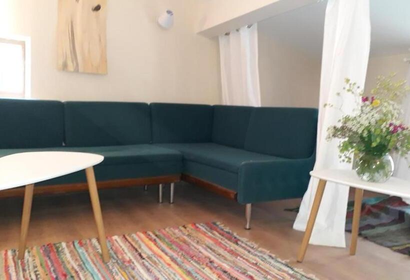 مبيت وإفطار Au Bord Du Verdus