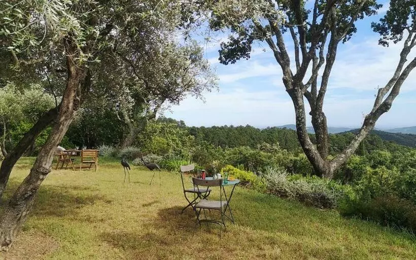 Aamiaismajoitus (B&B) Domaine Des Chênes De La Galline