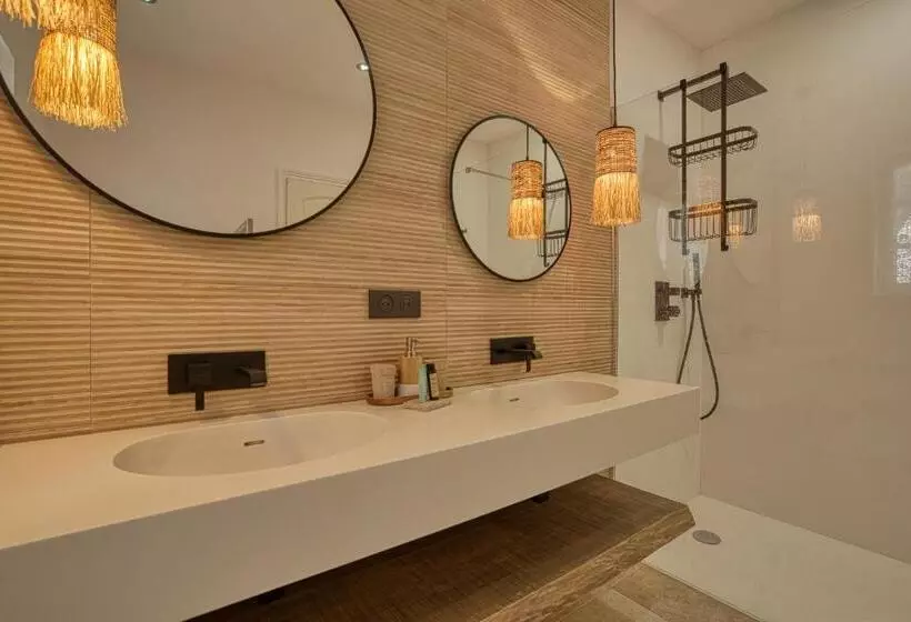 Aamiaismajoitus (B&B) Domaine Des Chênes De La Galline