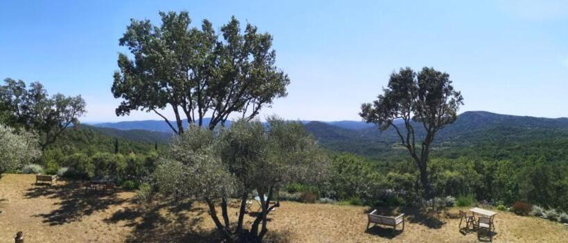 צימר Domaine Des Chênes De La Galline