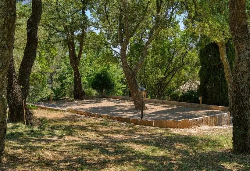 Aamiaismajoitus (B&B) Domaine Des Chênes De La Galline