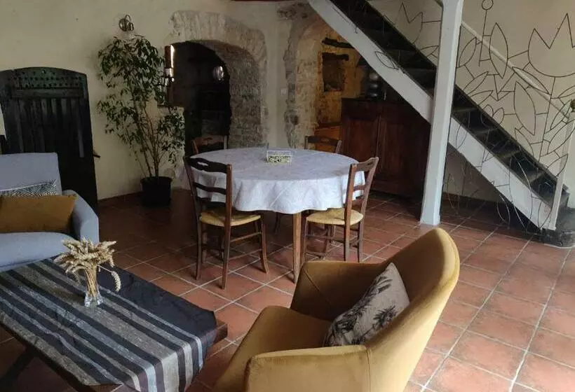 Aamiaismajoitus (B&B) Le Logis De Lou