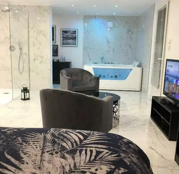 ベッドアンドブレックファースト Suite Saint Esteve Avec Balneo Au Cœur D Un Hameau