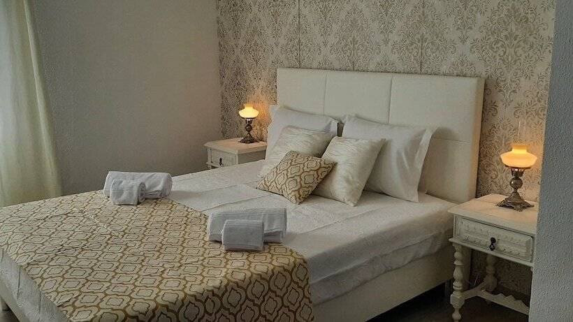 Hostel De Borba Just In House