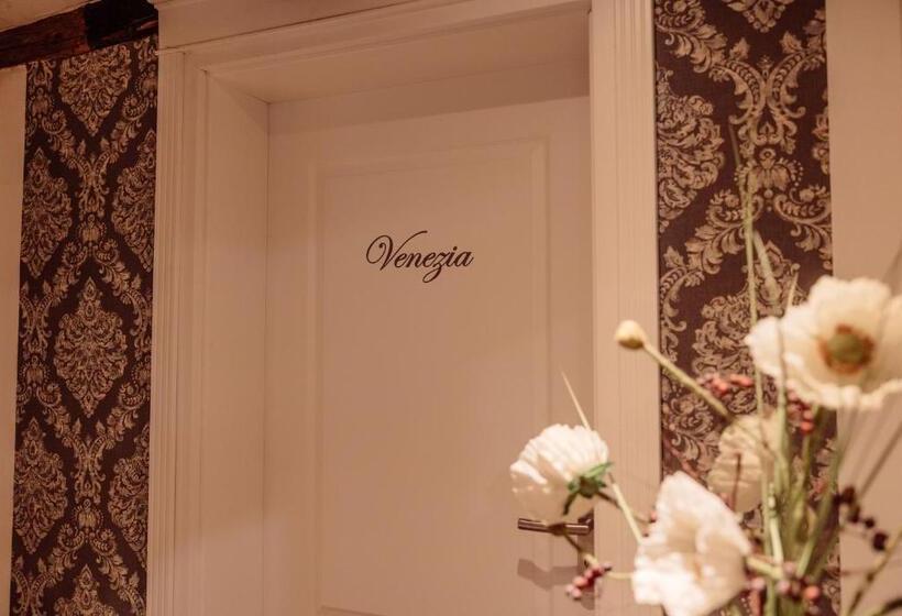 ペンション Anacapri Gästehaus Venezia