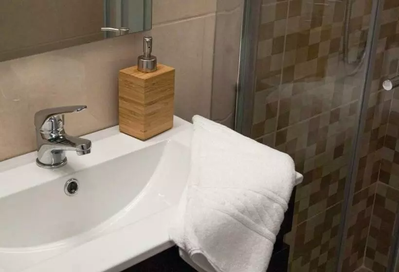 پانسیون Breathe In