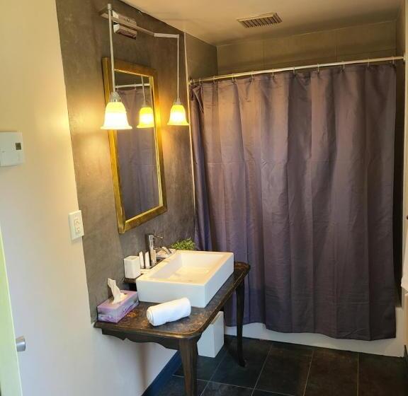 بنسيون Le Lodge Du Lac