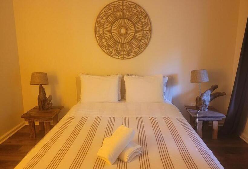 بنسيون Le Lodge Du Lac