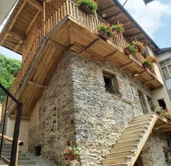 Aamiaismajoitus (B&B) Chalet Maribru