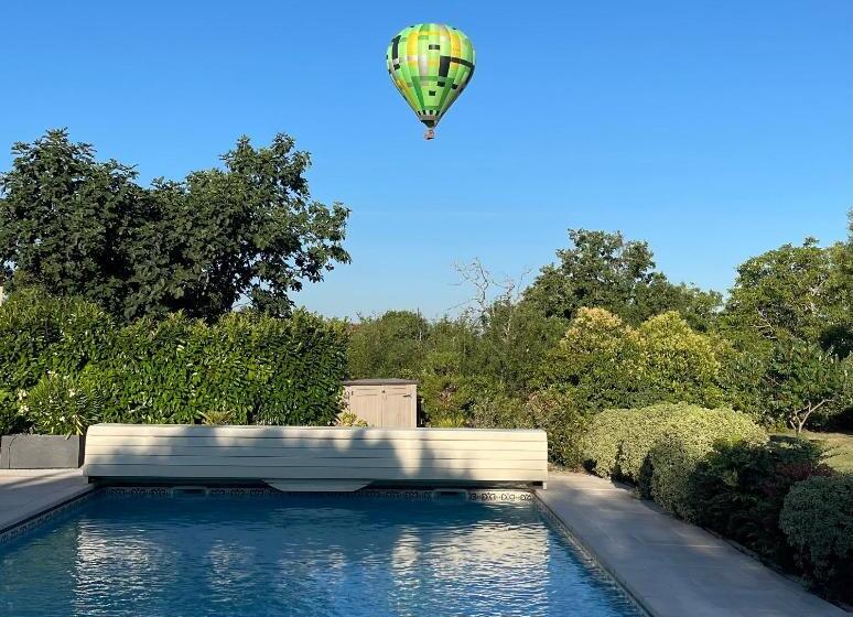 مبيت وإفطار L Oree Du Ciel